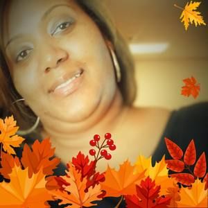 Meet your Posher, Monique