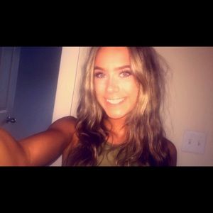 Meet your Posher, Annie