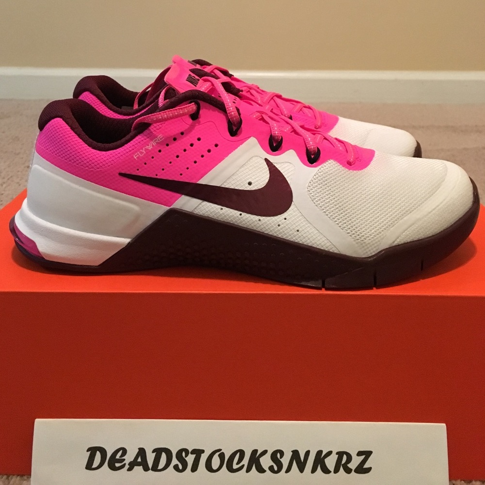 Women's Nike Metcon 2 - Picture 2 of 6