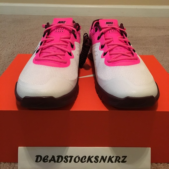 Women's Nike Metcon 2 - Picture 3 of 6