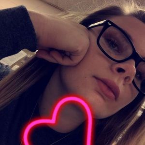 Meet your Posher, Brianna