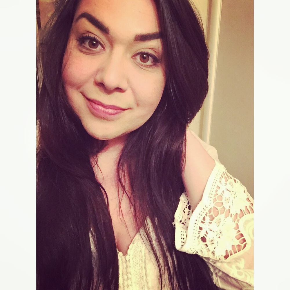 Meet your Posher, Rhea