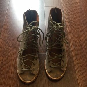 Barely Worn Jeffrey Campbell Cors in Taupe