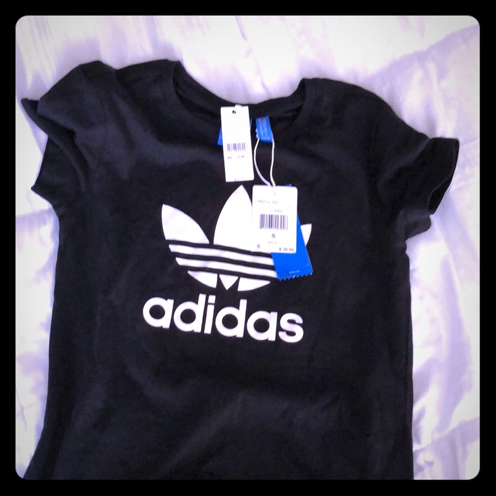 Black Adidas t shirt