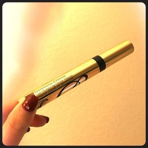 ESTEE LAUDER Sumptuous Extreme Volume Mascara