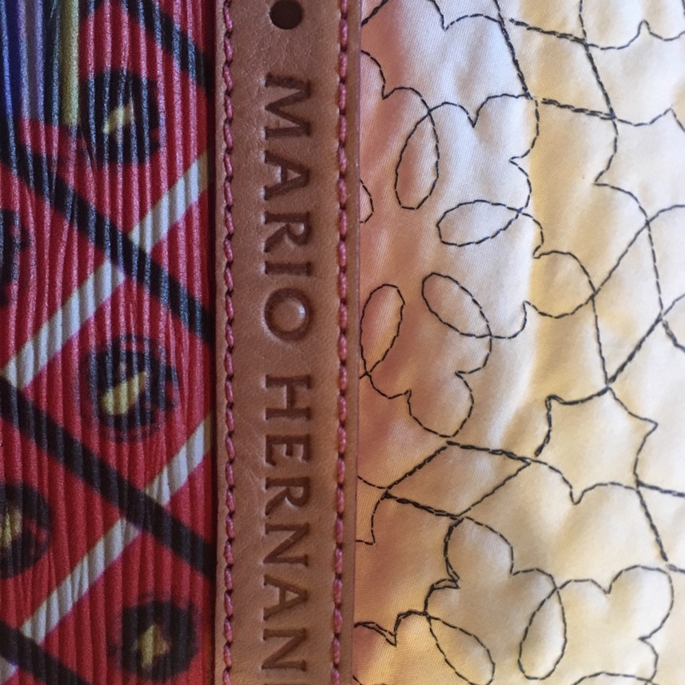 Original Mario Hernández Bag good condition .