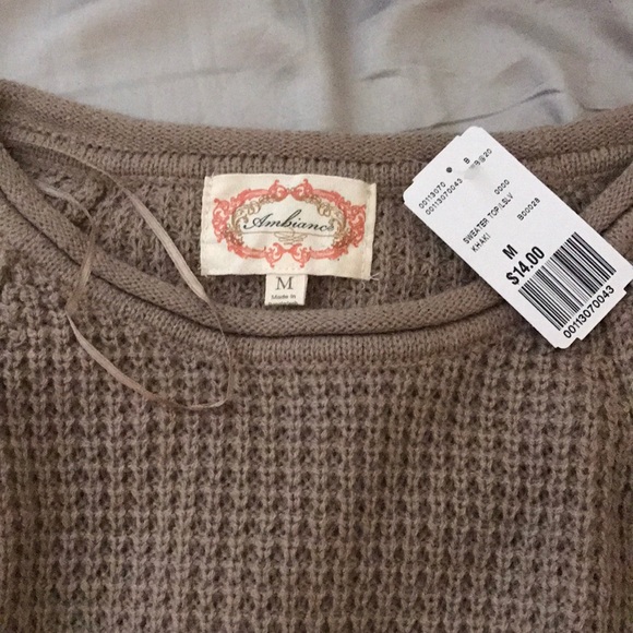 Forever 21 sweater - Picture 2 of 3