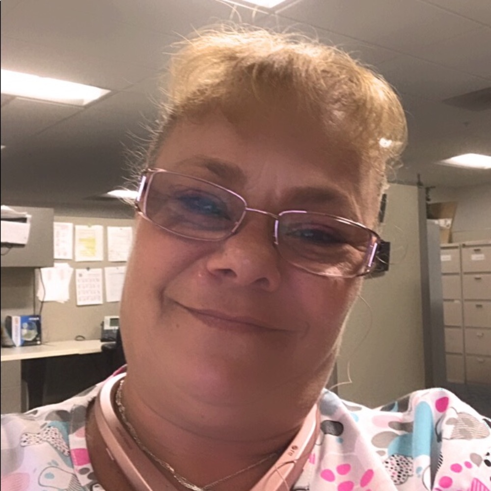 Meet your Posher, Leeanna