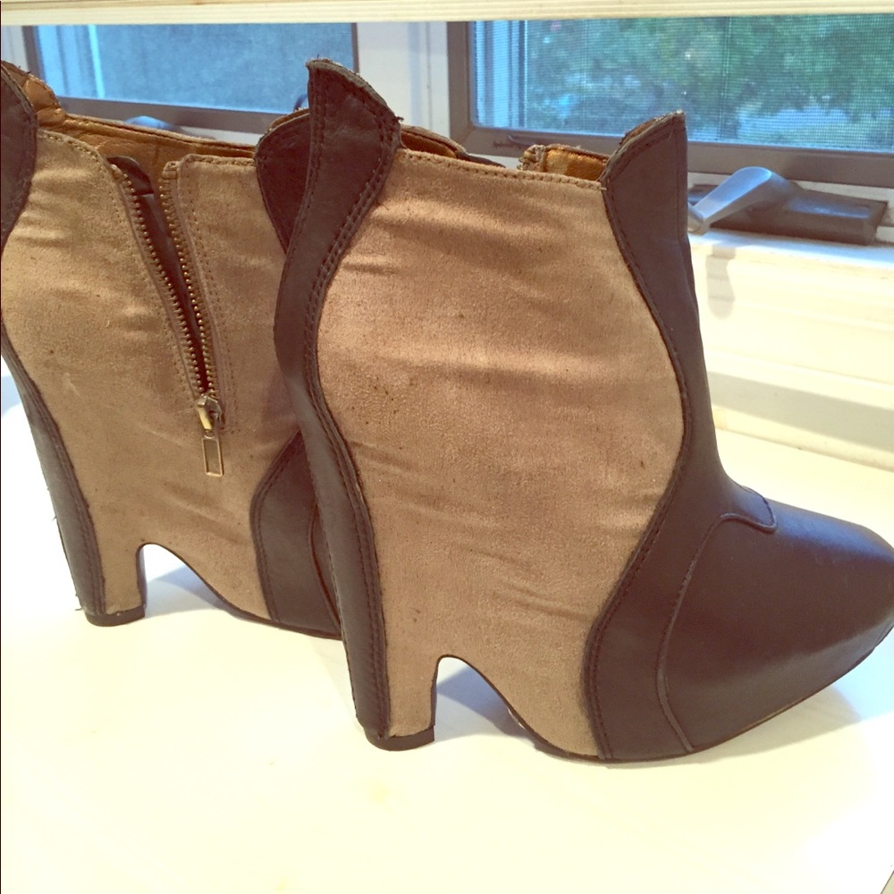 NWT Sam Edelman Suede/Leather Bootie.