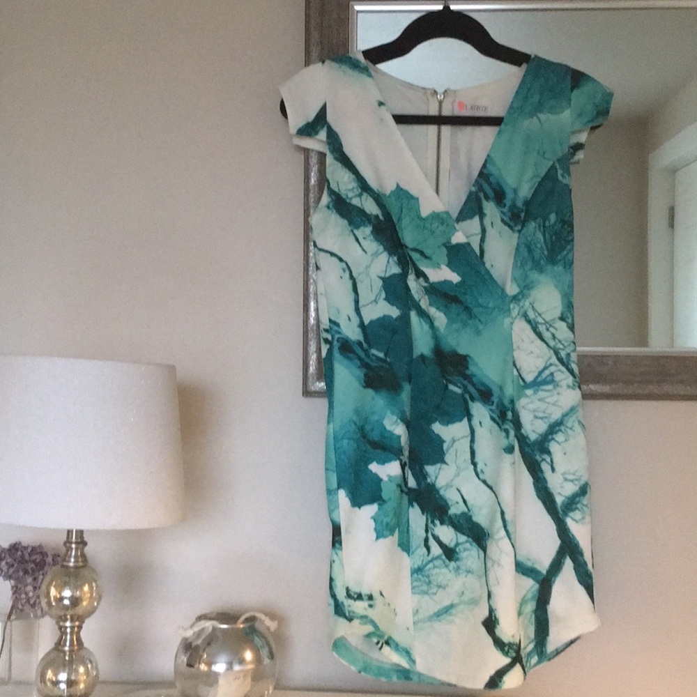 ⭐️Moving Sale⭐️ make an offer | sexy wrap dress