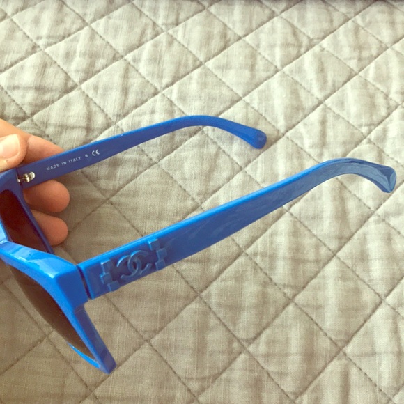 Chanel never used sunglasses - Picture 1 of 2