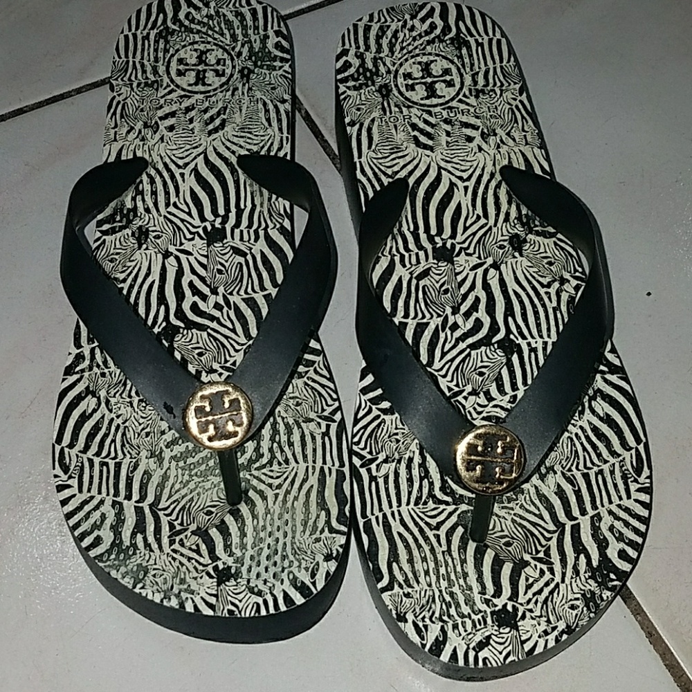 Bundle tory Burch & Michael kors flip flop sz 8