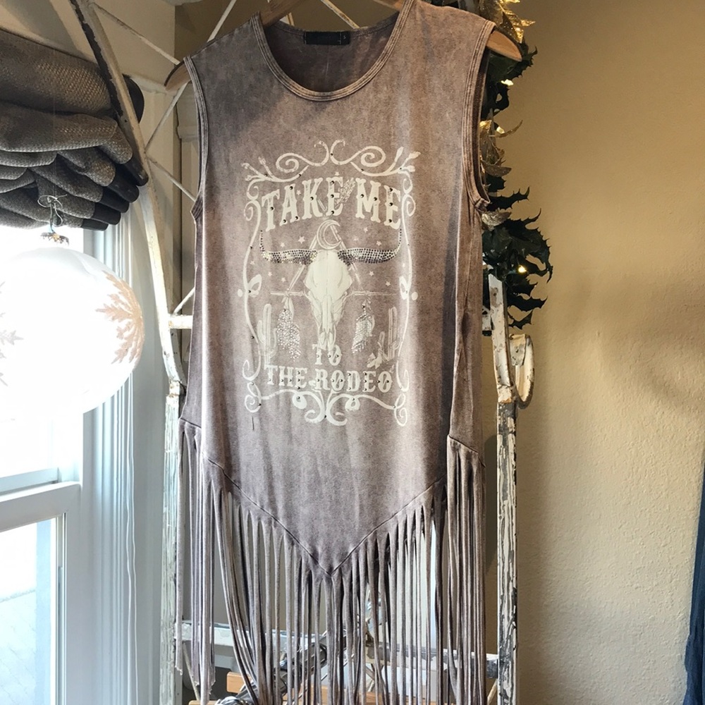 Fun fringe Tank