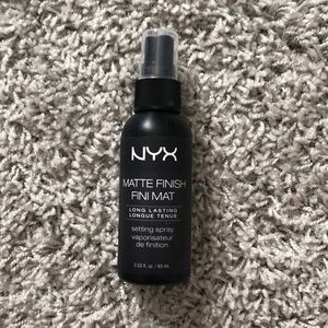 NYX Matte Finish Makeup Spray