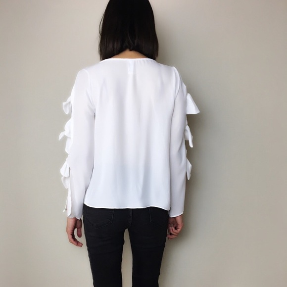 Lorraine  ribbons sleeves top - Picture 3 of 4