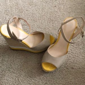 Cute yellow wedges