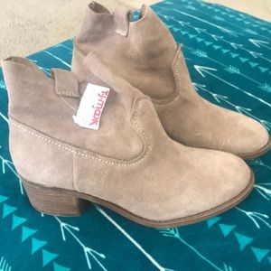 Cute suede booties