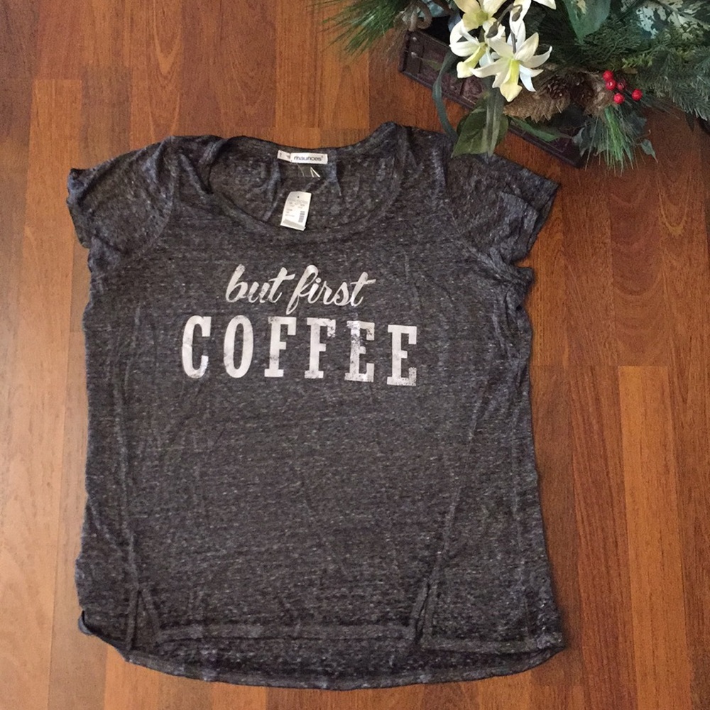 ✨NWT. Graphic Short Sleeve T-shirt