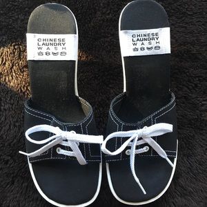 💰Price Drop💰Chinese Laundry Catwalk Sandals