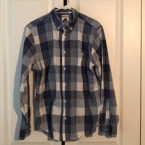 Old Navy M button down shirt