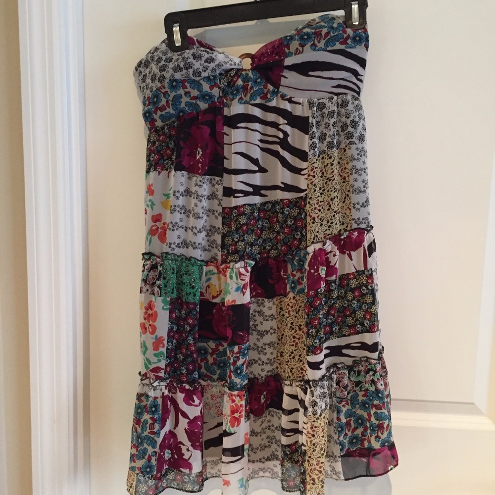 NWT Guess patterned fun flirty dress Sz 7