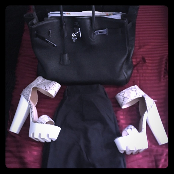 ππ½ BLACK on black size 8 wedges πππ½πPython has sold - Picture 2 of 2