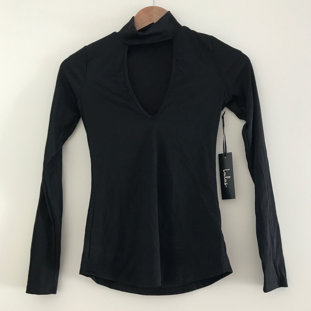 Lulus fitted top with choker detail