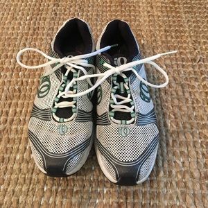 Pearl Izumi ISO Shift Running Shoes