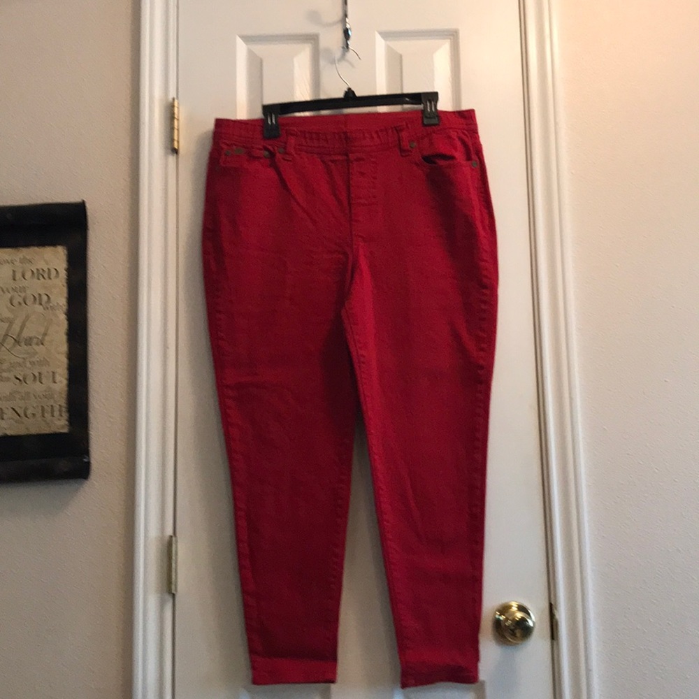 Red Jeggings Petite XL look great w/ everything!