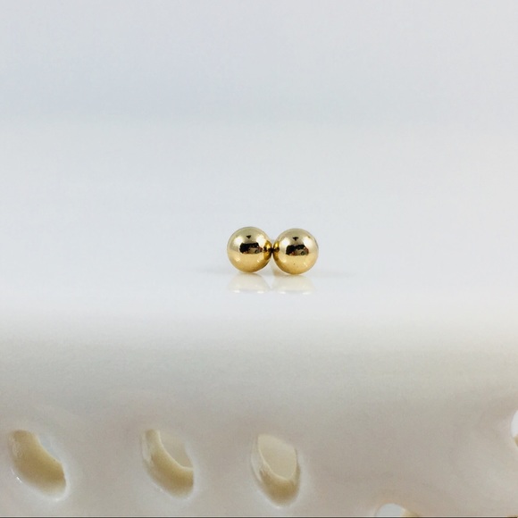 ‼️5 for $25 SALE‼️ ⭐️3 pairs of earrings set⭐️ - Picture 7 of 8