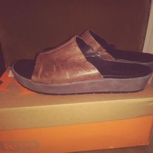 Korks Brown Leather Sandal