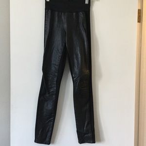 Authentic PAIGE leather leggings 🖤