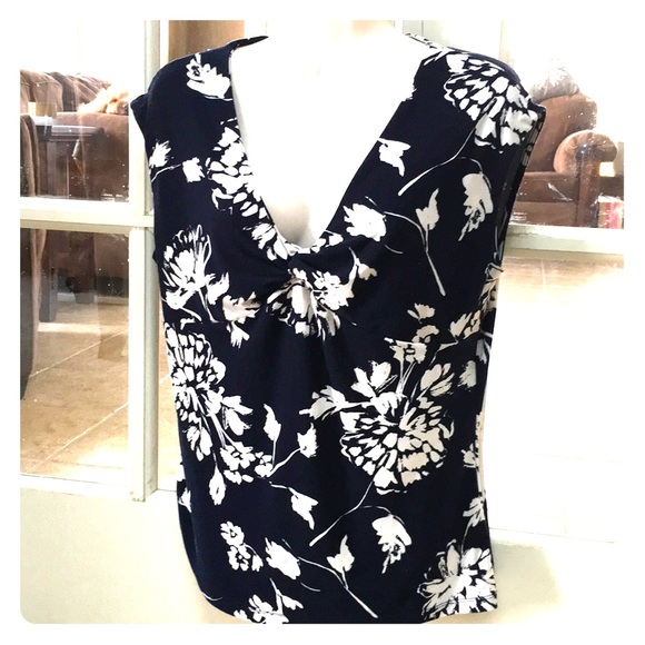 Navy blue white floral pattern Chaps blouse size L - Picture 1 of 3