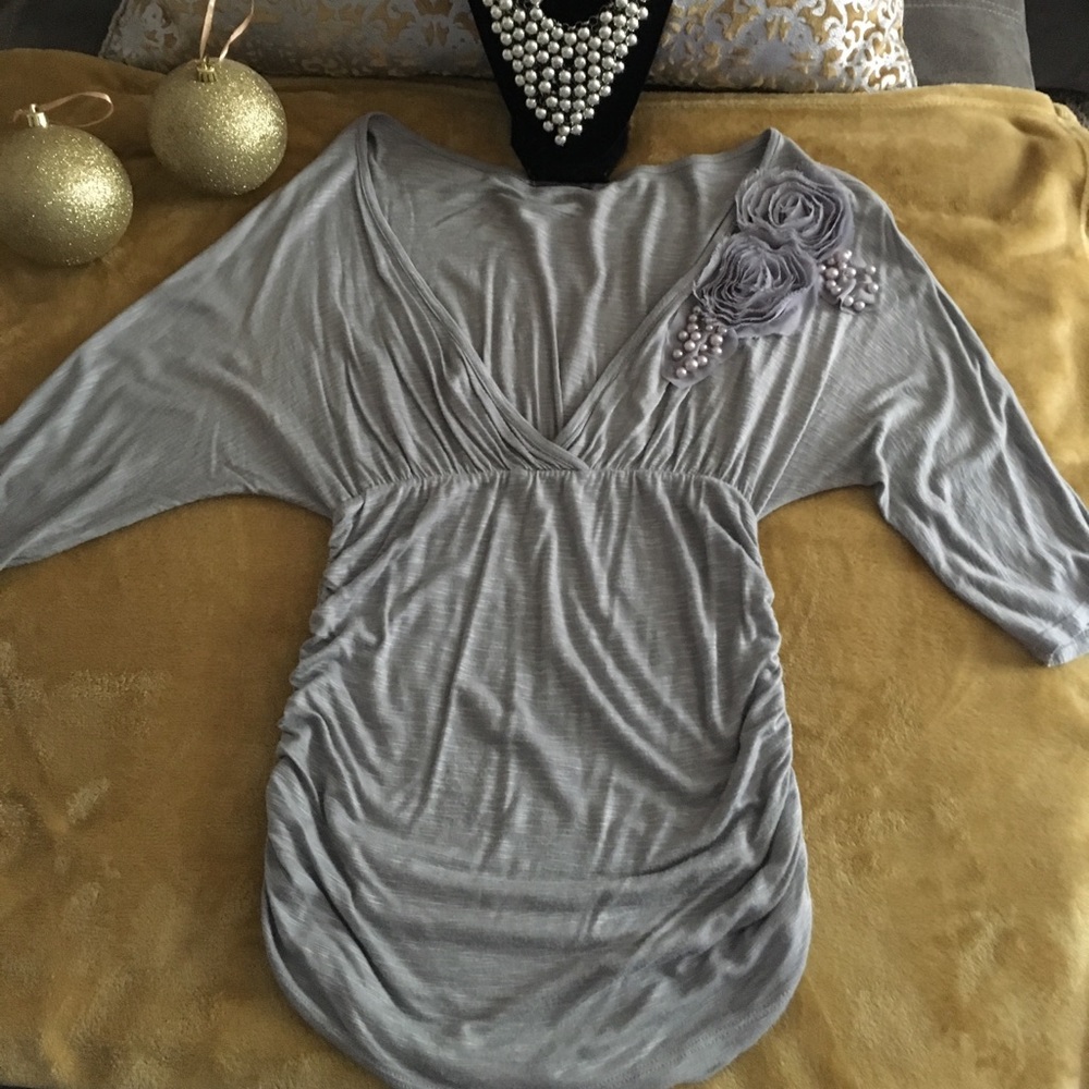 💥💥 PRETTY Top with design