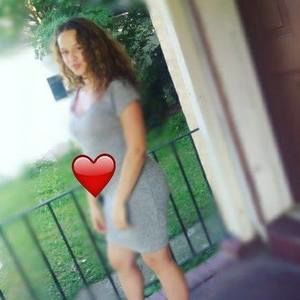 Meet your Posher, Alesha