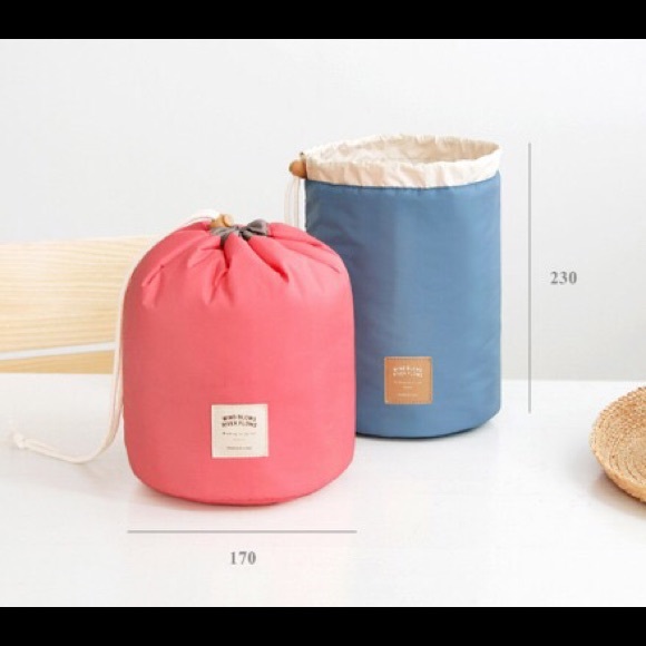 Makeup Bags! Sold out !! - Picture 2 of 7