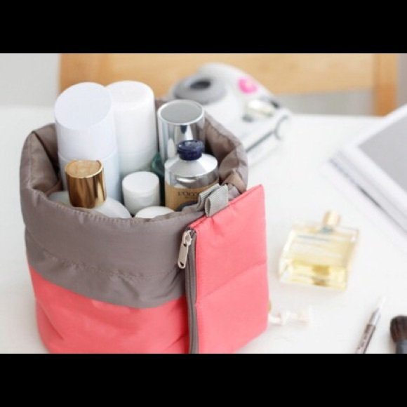 Makeup Bags! Sold out !! - Picture 4 of 7