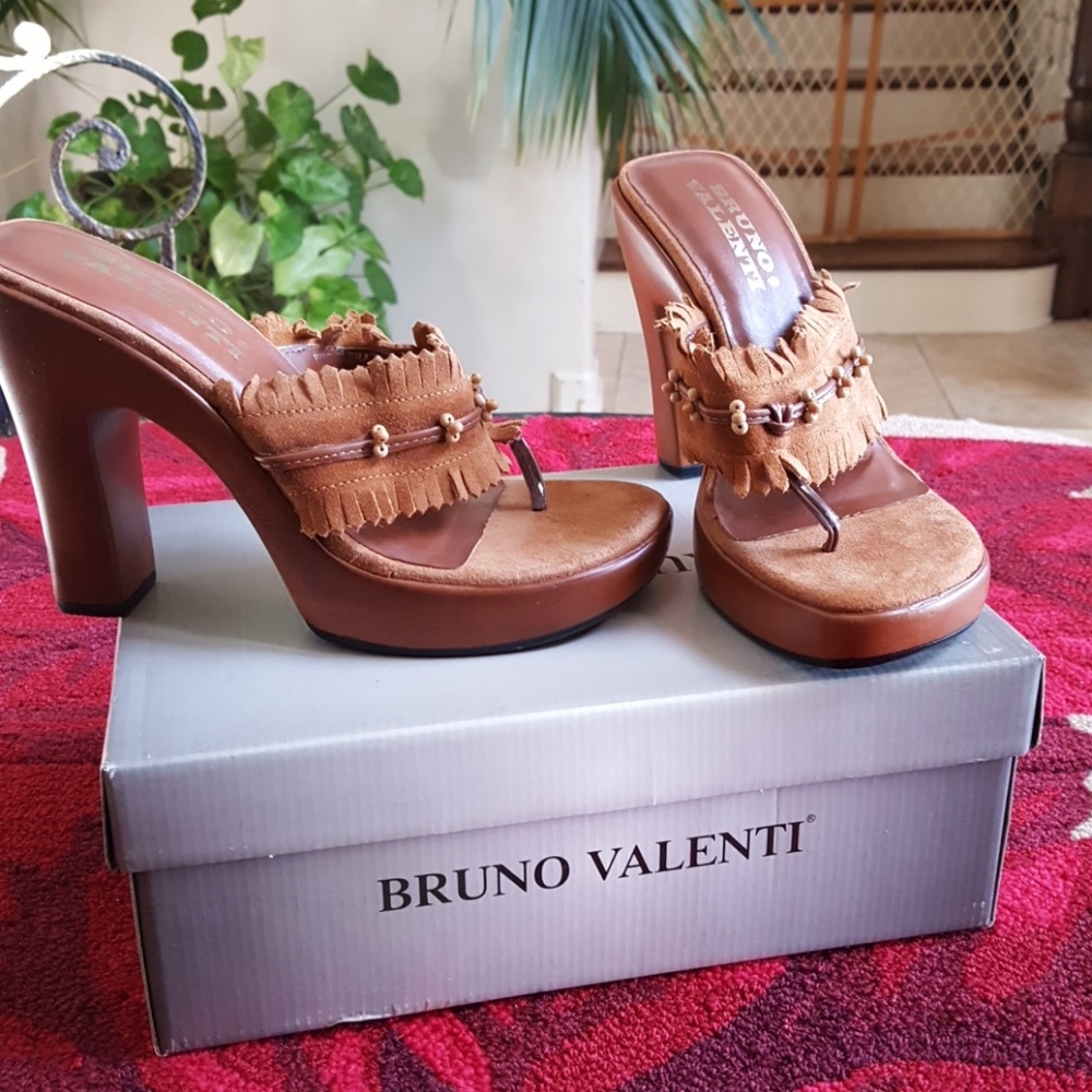Fringed beaded heeled sandals size 9 Bruno Valenti