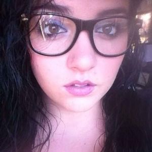 Meet your Posher, Julianna