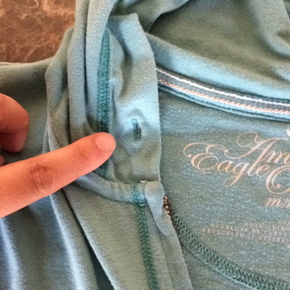 American Eagle Outfitters zip up hoodie - Picture 4 of 5