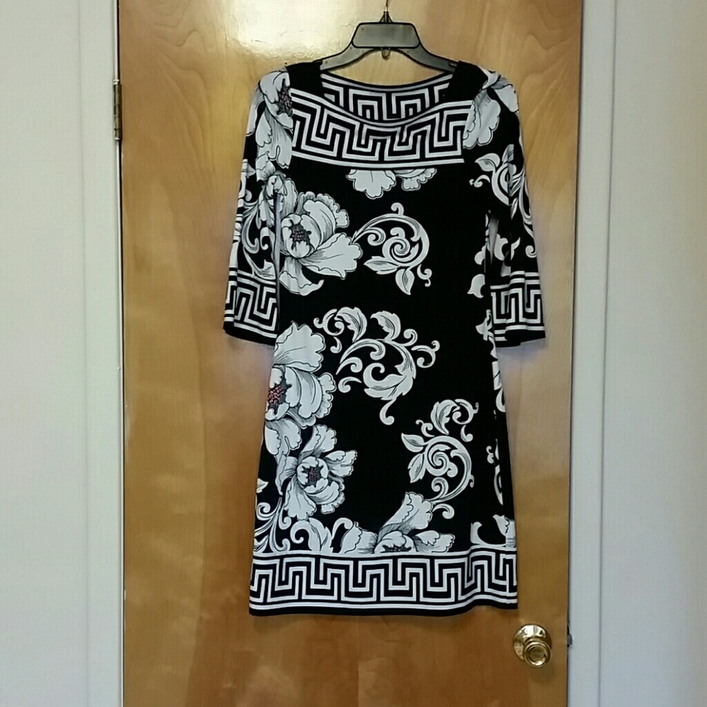 Black & white Dress small