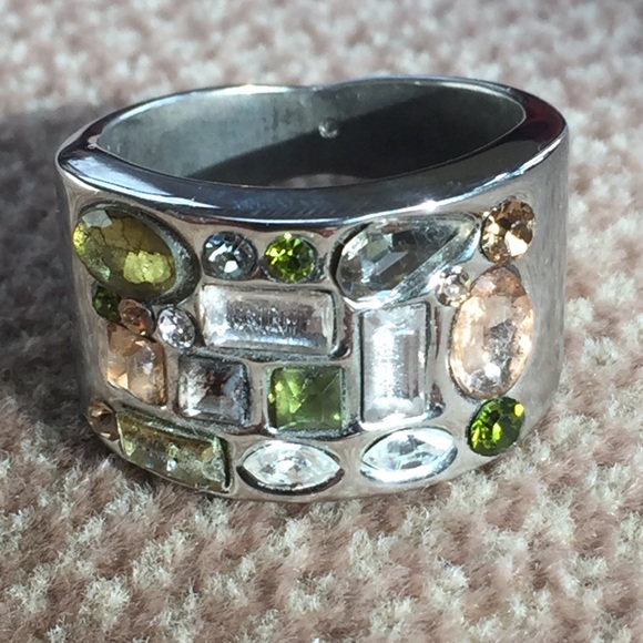 GUESS ring with 20 stones - Picture 2 of 8