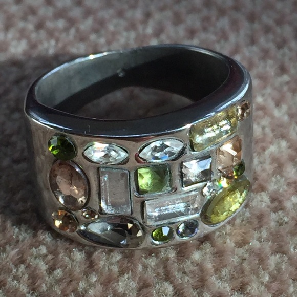 GUESS ring with 20 stones - Picture 3 of 8
