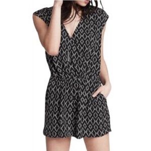 Banana republic black and white patterned romper