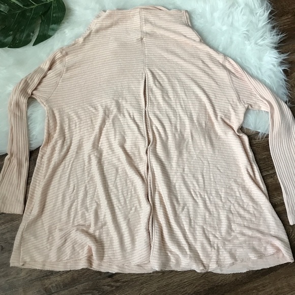 1 DAY SALE💛Free People • Split Back Thermal Top - Picture 8 of 8