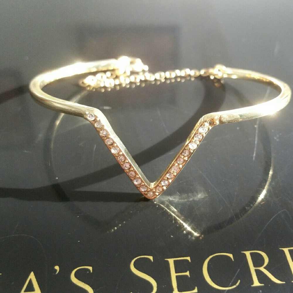 Price Drop! Brand new Victoria's Secret bracelet