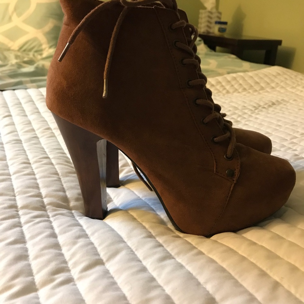 Brown Tie Up Heeled Booties