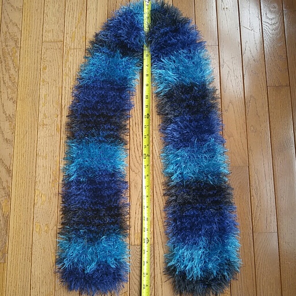 ♦ 3 for $15 Hand-Knit Stripe Fuzzy Scarf - Picture 5 of 6