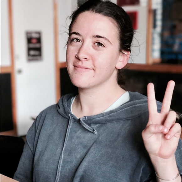 Meet your Posher, Rae-ann - Picture 1 of 1