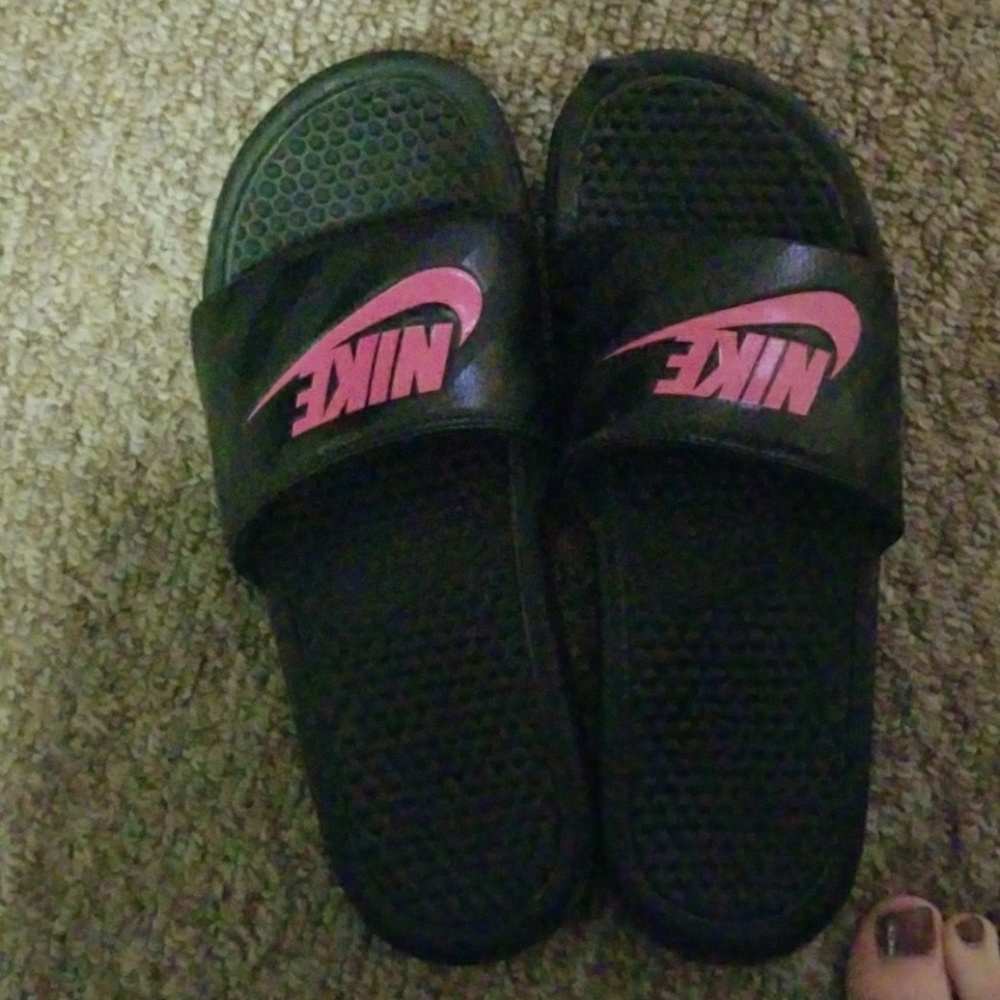 Nike slides gently used